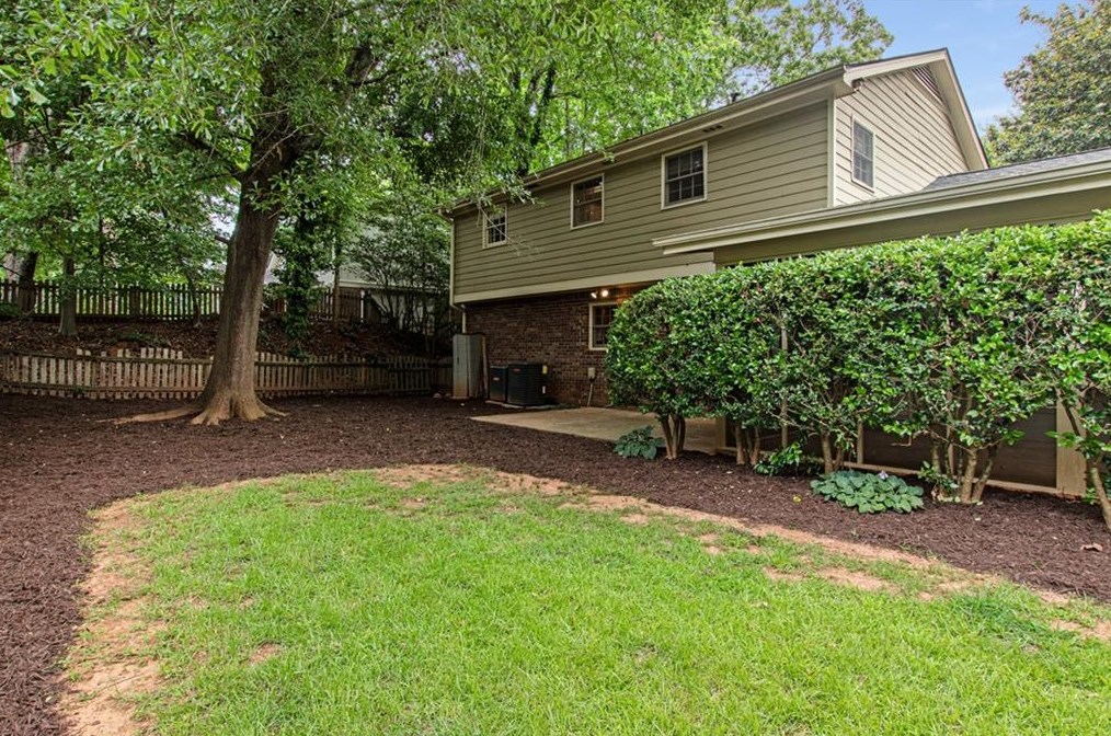 4576 Holliston Rd, Atlanta GA  30360-2058 exterior