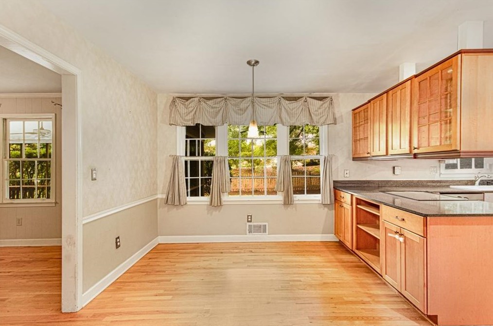 4576 Holliston Rd, Atlanta GA  30360-2058 exterior