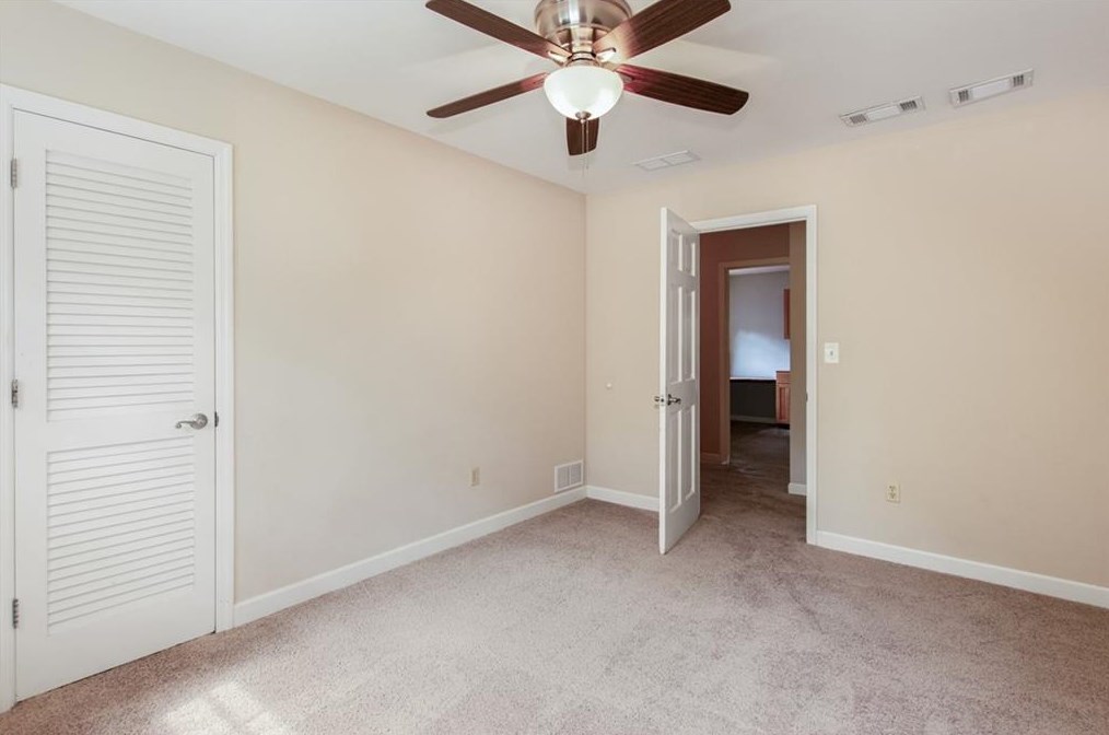 4576 Holliston Rd, Atlanta GA  30360-2058 exterior