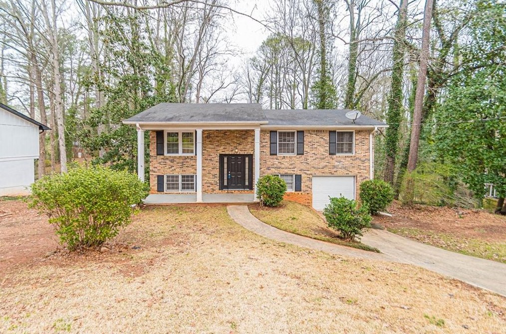1689 Pine Glen Cir, Decatur GA  30035-1534 exterior
