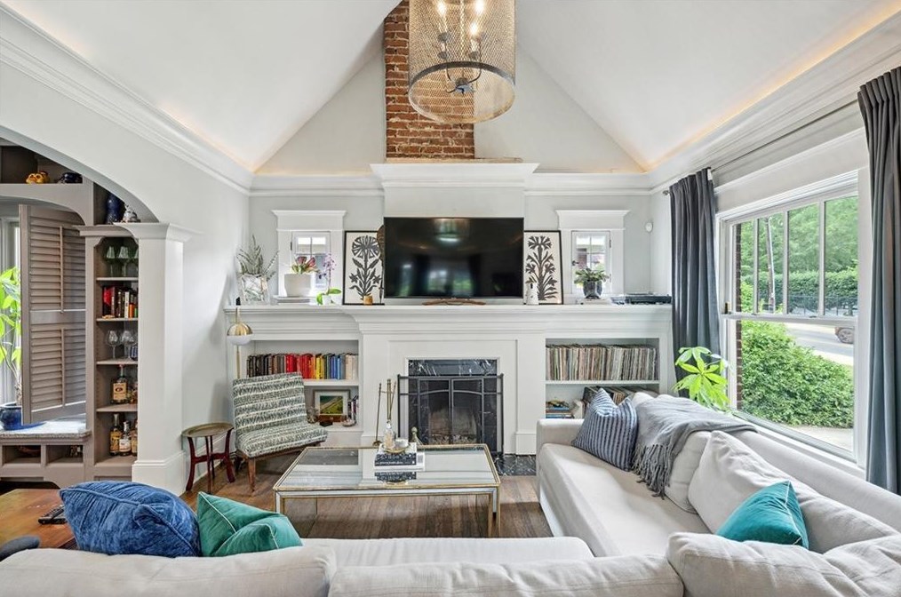 933 Church St, Decatur GA 30030-1527 exterior