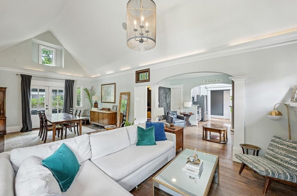 933 Church St, Decatur GA 30030-1527 exterior