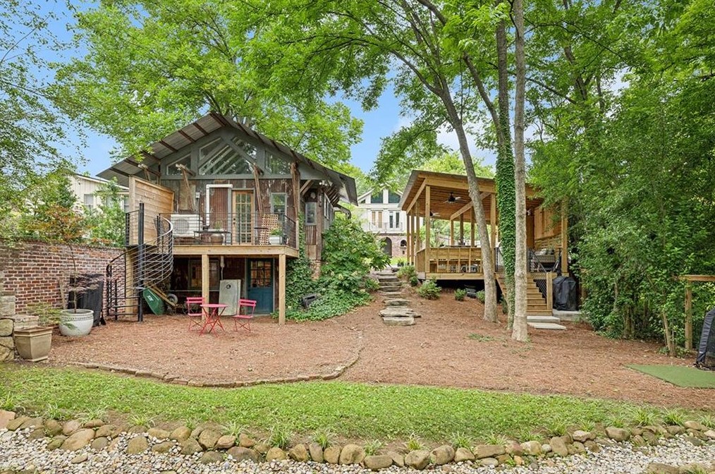 933 Church St, Decatur GA 30030-1527 exterior