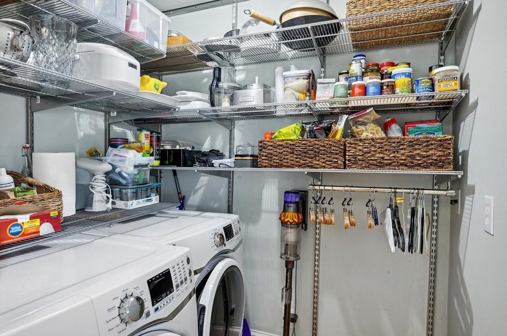 933 Church St, Decatur GA 30030-1527 exterior