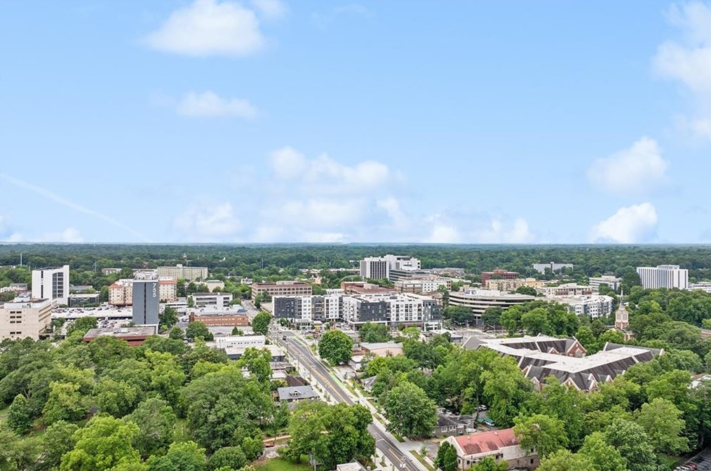 933 Church St, Decatur GA 30030-1527 exterior