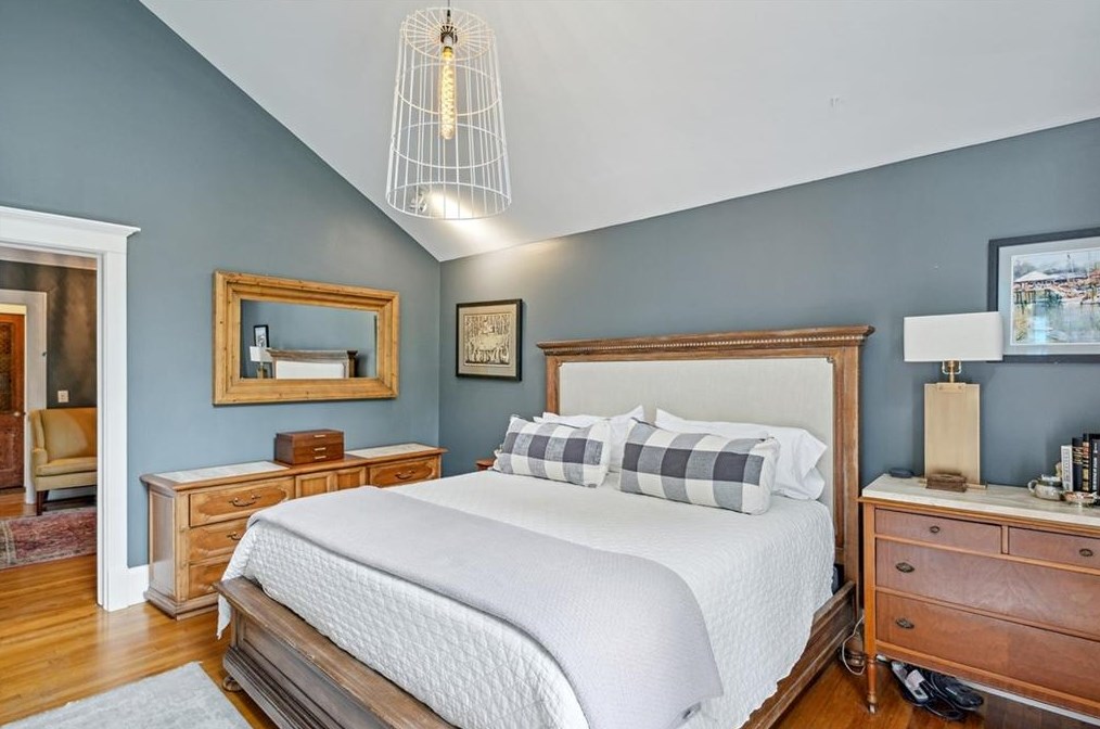 933 Church St, Decatur GA 30030-1527 exterior