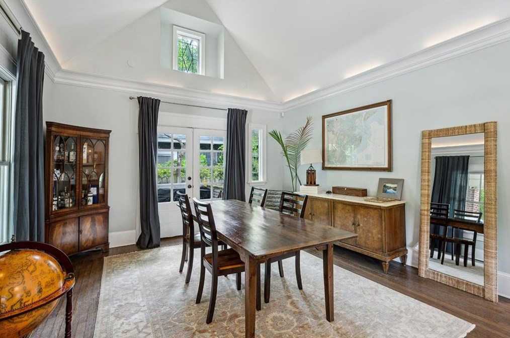 933 Church St, Decatur GA 30030-1527 exterior