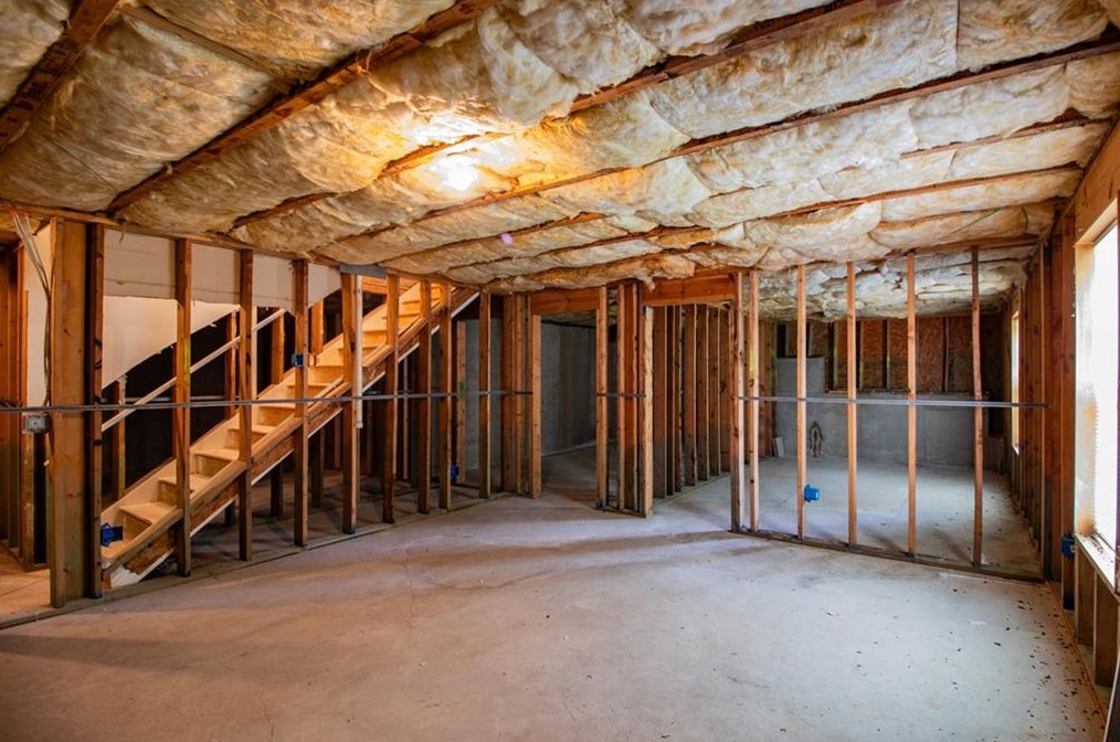 5481 The Vyne Ave, Atlanta GA  30349-8736 exterior