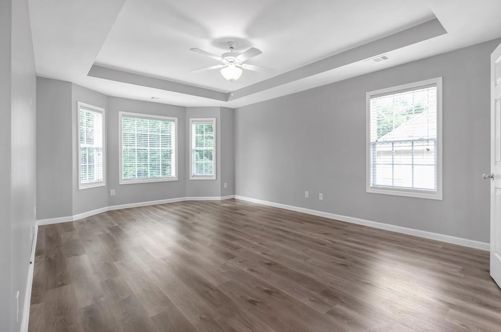 5481 The Vyne Ave, Atlanta GA  30349-8736 exterior