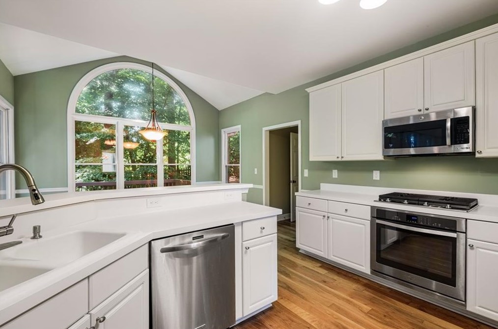 3062 Oaktree Ln, Duluth GA 30096-5886 exterior