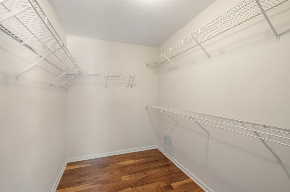 3062 Oaktree Ln, Duluth GA 30096-5886 exterior