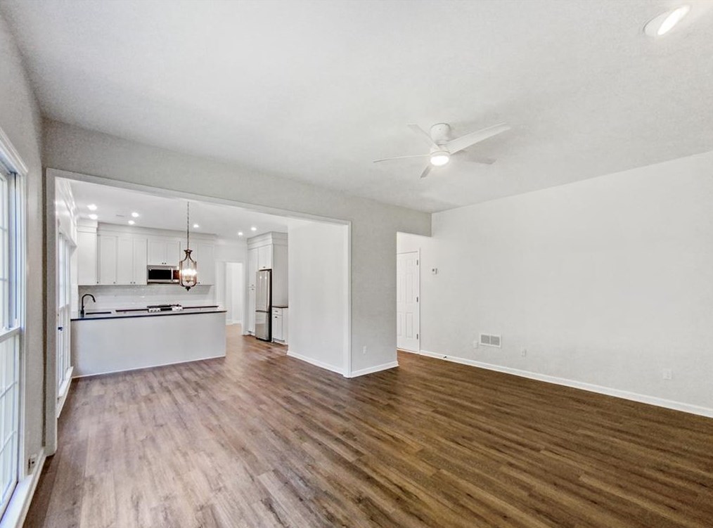 5434 Oxford Chase Way, Atlanta GA 30338-3011 exterior