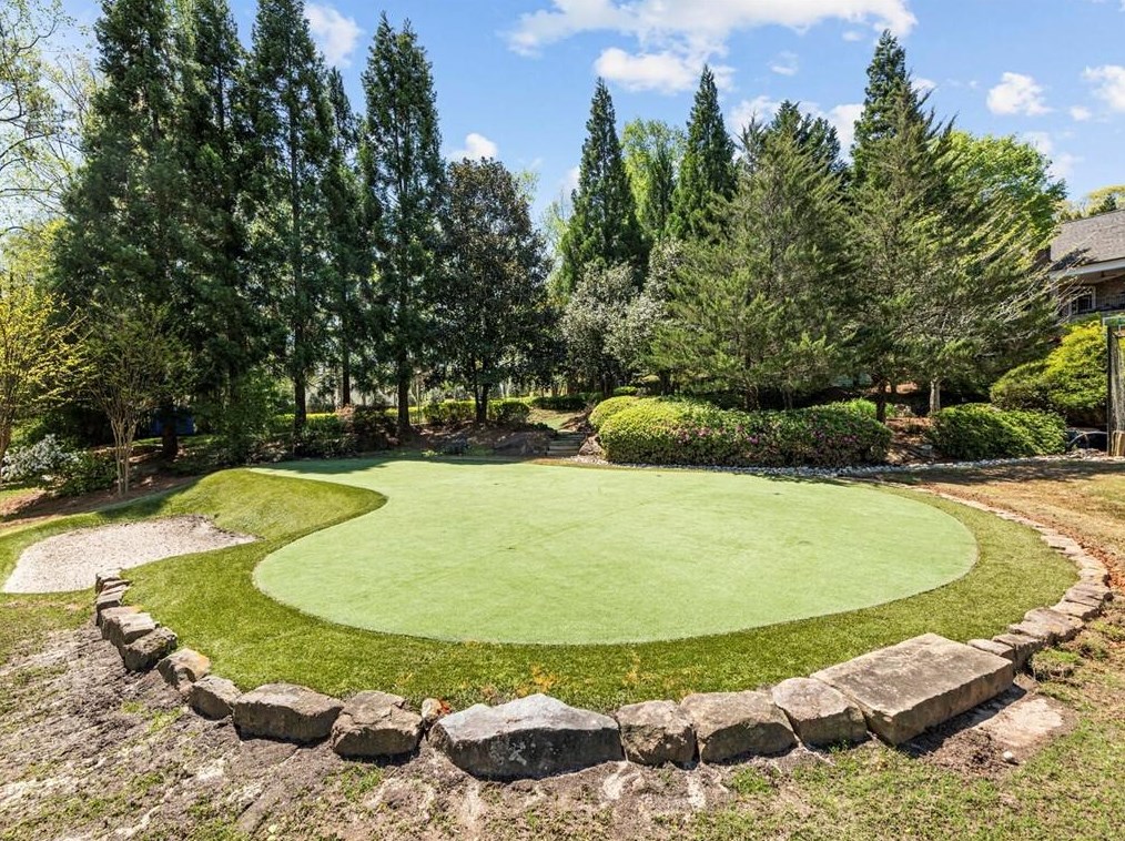 2985 Mnr Brg Dr, Alpharetta GA 30004-8813 exterior