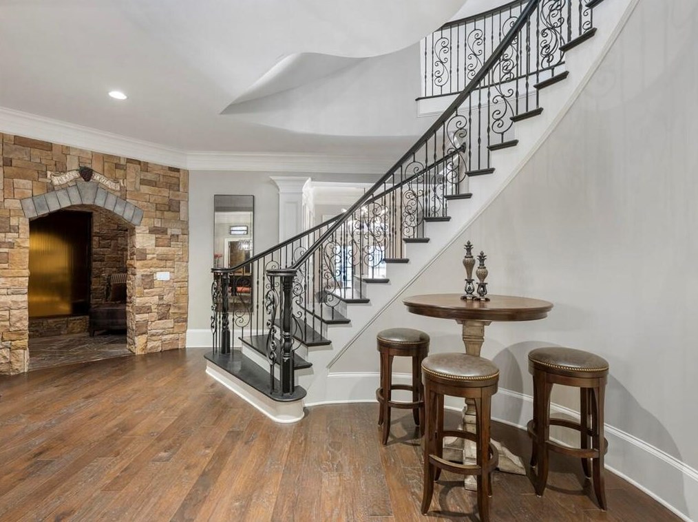 2985 Mnr Brg Dr, Alpharetta GA 30004-8813 exterior