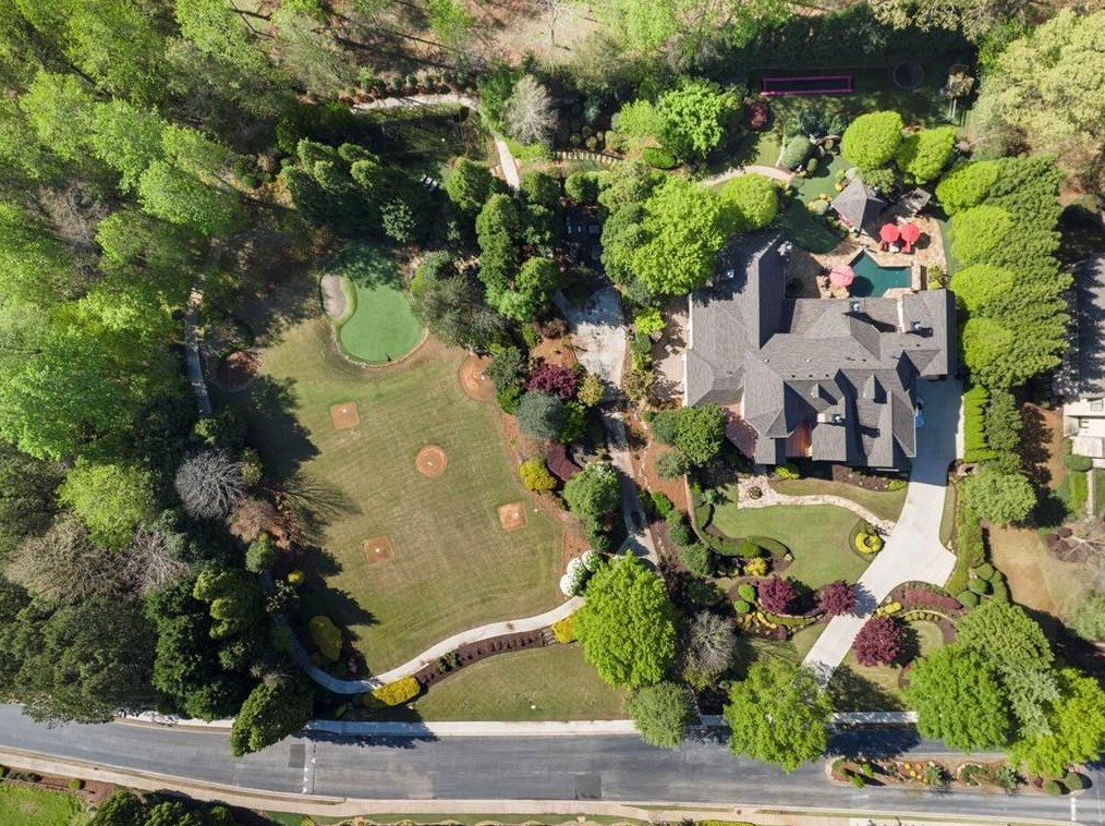 2985 Mnr Brg Dr, Alpharetta GA 30004-8813 exterior