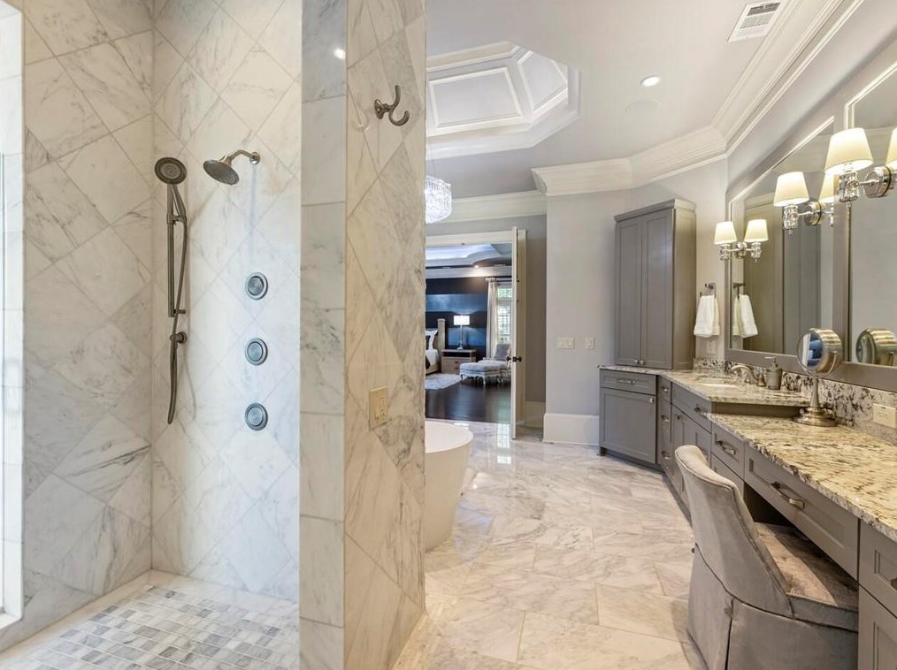 2985 Mnr Brg Dr, Alpharetta GA 30004-8813 exterior