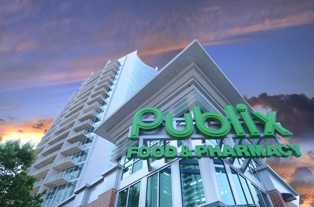 950 Peachtree St, Atlanta GA  30309-3862 exterior