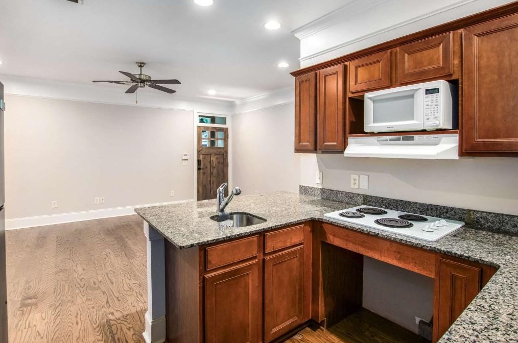 949 Ormewood Park Dr, Atlanta GA  30316-6816 exterior