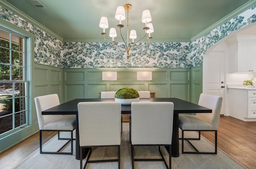 4775 Brinkley Ln, Atlanta GA 30342-2703 exterior