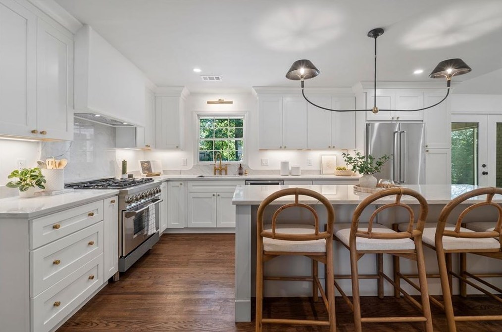 4775 Brinkley Ln, Atlanta GA 30342-2703 exterior