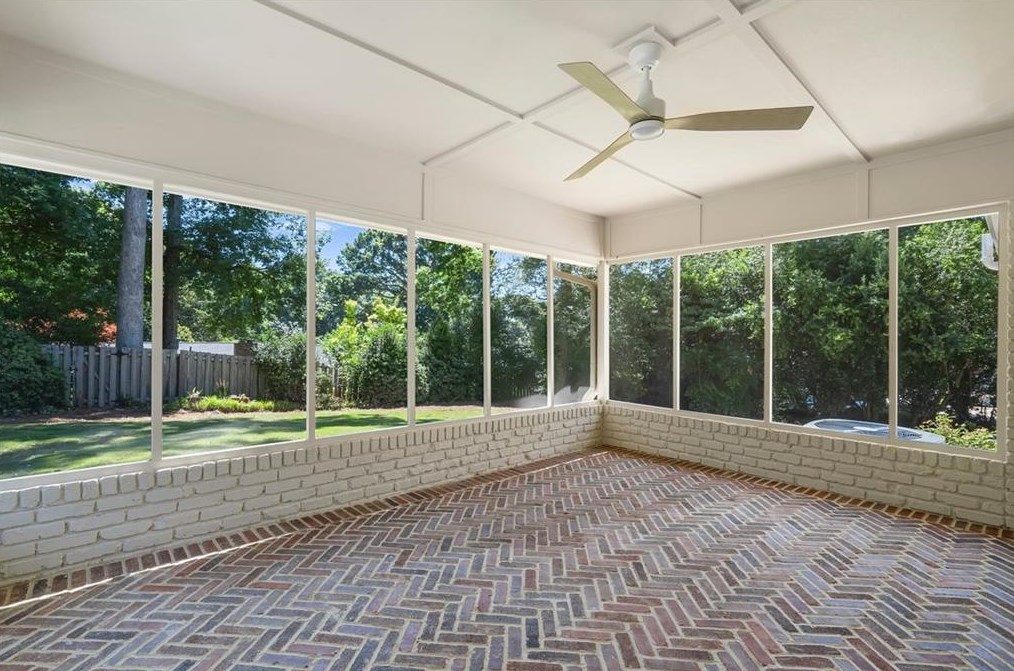 4775 Brinkley Ln, Atlanta GA 30342-2703 exterior