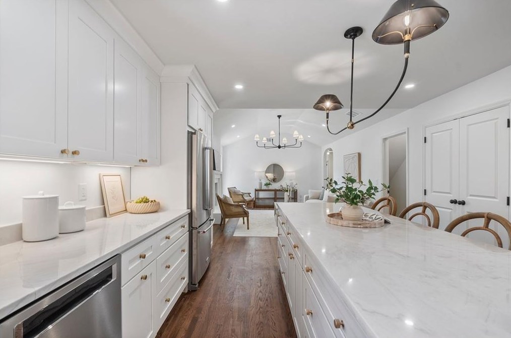 4775 Brinkley Ln, Atlanta GA 30342-2703 exterior