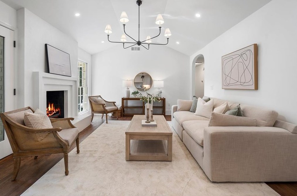 4775 Brinkley Ln, Atlanta GA 30342-2703 exterior