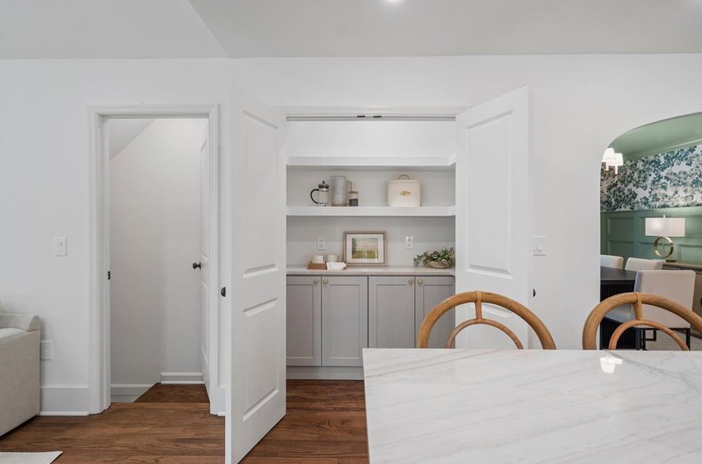 4775 Brinkley Ln, Atlanta GA 30342-2703 exterior