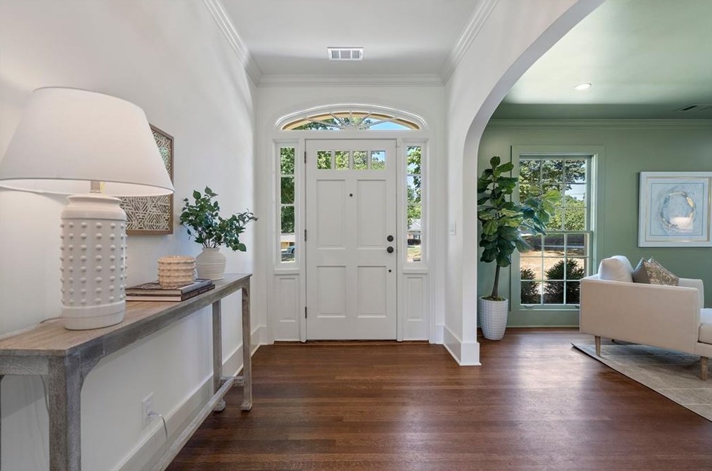 4775 Brinkley Ln, Atlanta GA 30342-2703 exterior