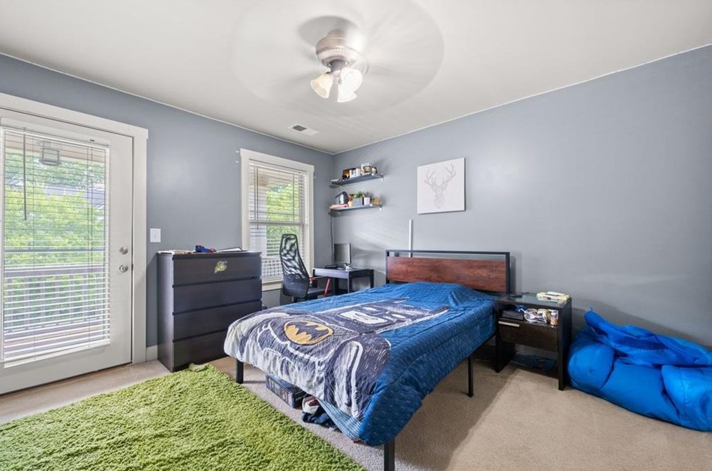 2068 Hatteras Way, Atlanta GA  30318-1083 exterior
