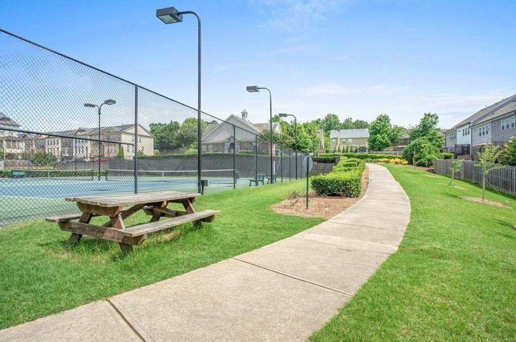 2068 Hatteras Way, Atlanta GA  30318-1083 exterior