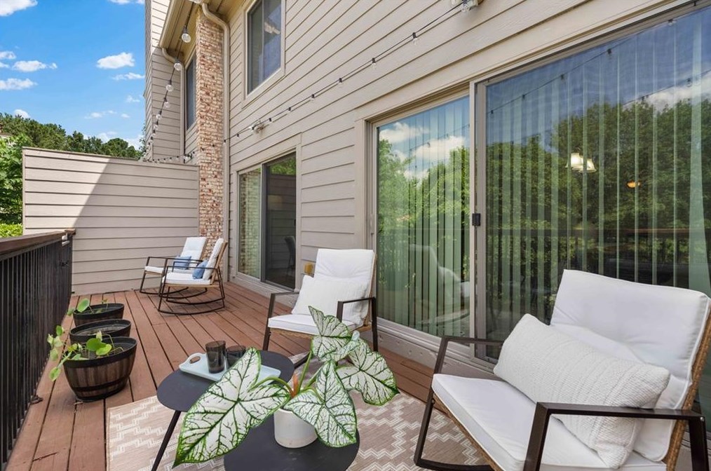 3631 Stonewall Dr, Atlanta GA  30339-3357 exterior