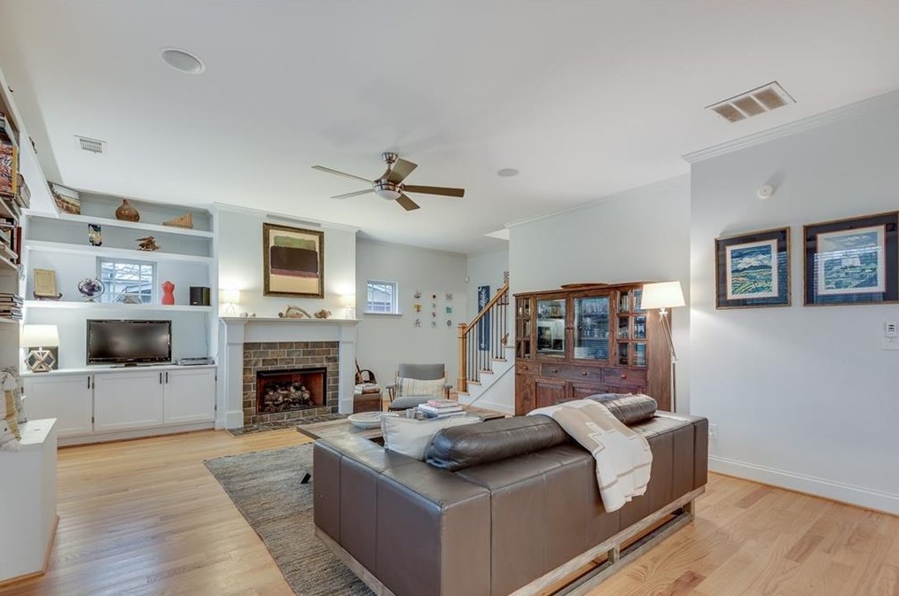 225 Murray Hl Ave, Atlanta GA 30317-1346 exterior