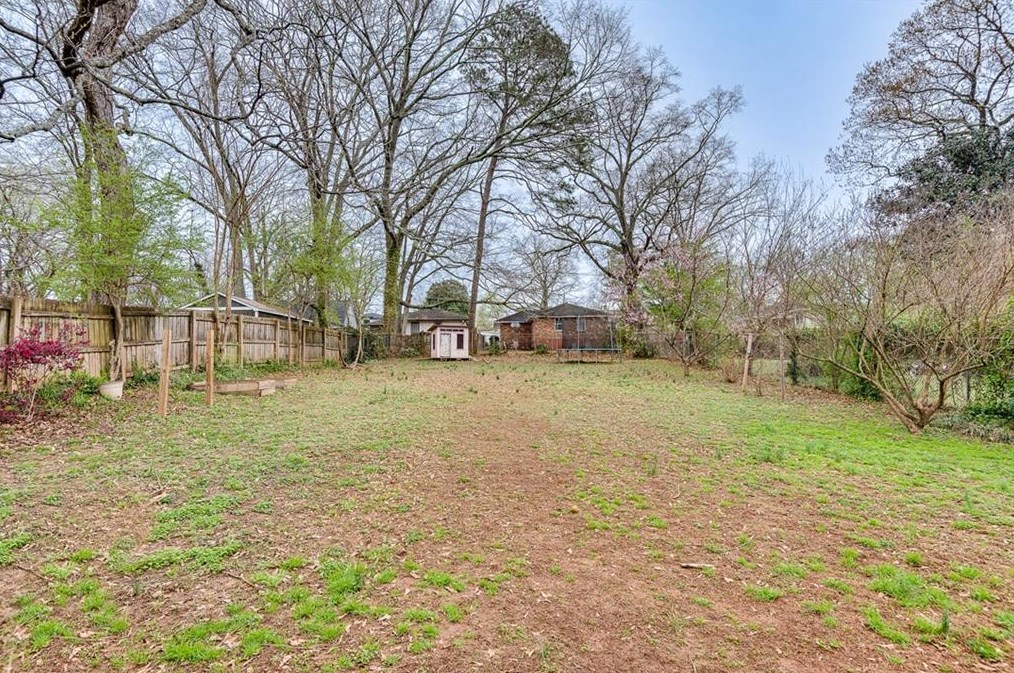 225 Murray Hl Ave, Atlanta GA 30317-1346 exterior