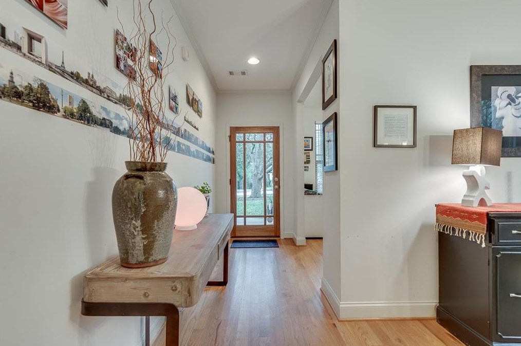 225 Murray Hl Ave, Atlanta GA 30317-1346 exterior