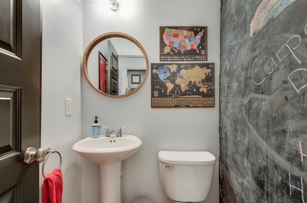 225 Murray Hl Ave, Atlanta GA 30317-1346 exterior