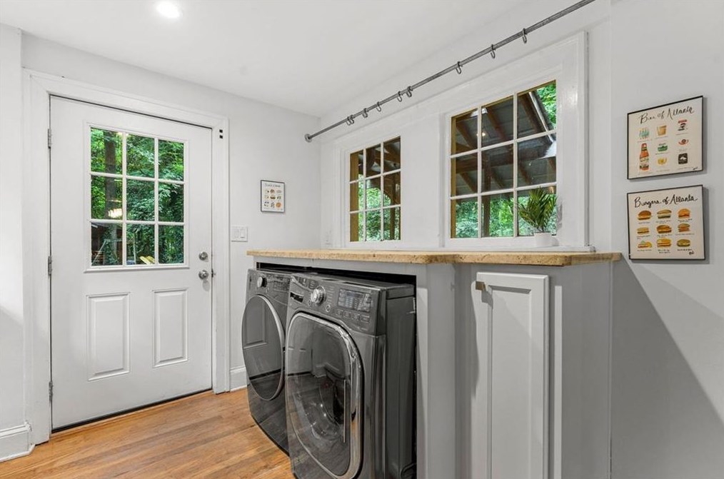 2348 Venetian Dr, Atlanta GA  30311-3357 exterior