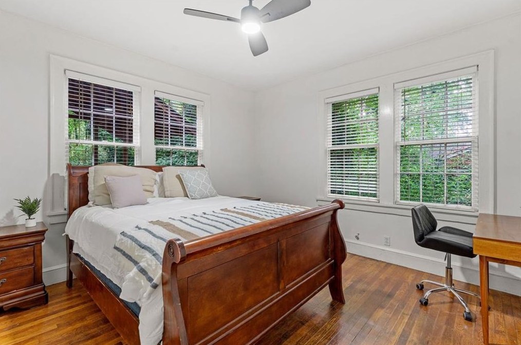 2348 Venetian Dr, Atlanta GA  30311-3357 exterior