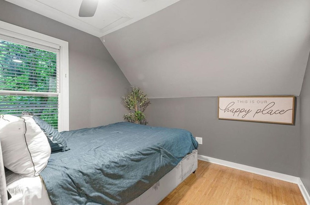 2348 Venetian Dr, Atlanta GA  30311-3357 exterior