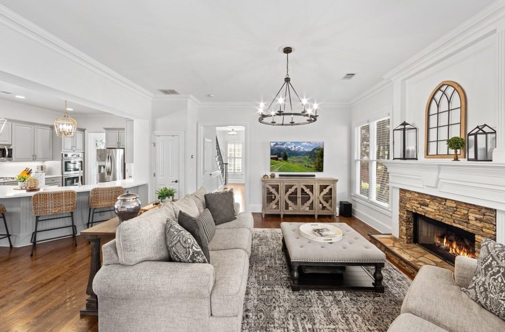 2080 Arminda Ct, Alpharetta GA  30022-1591 exterior