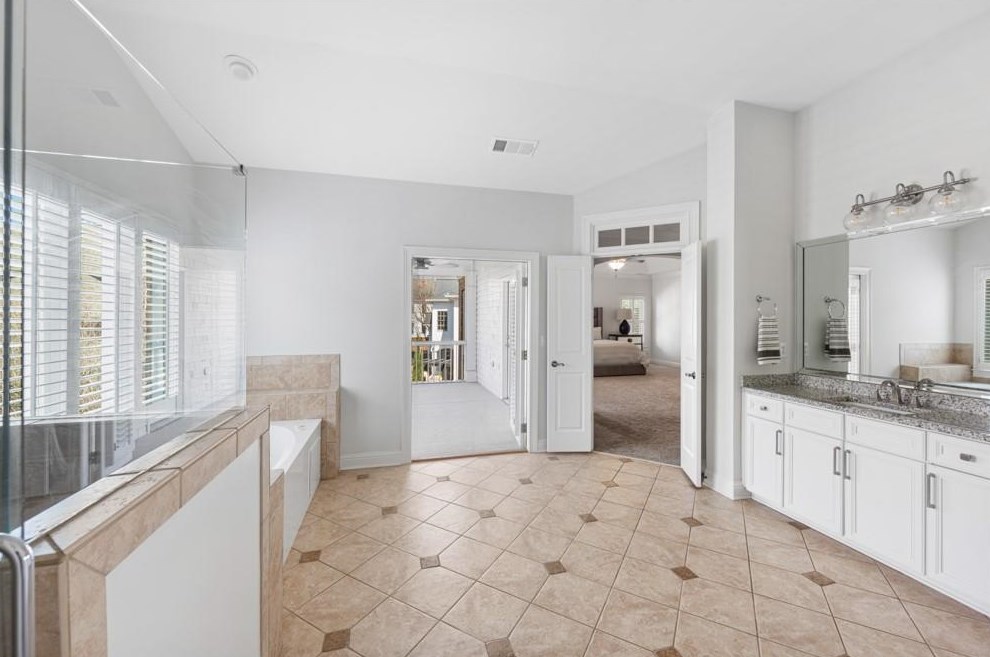 2080 Arminda Ct, Alpharetta GA  30022-1591 exterior