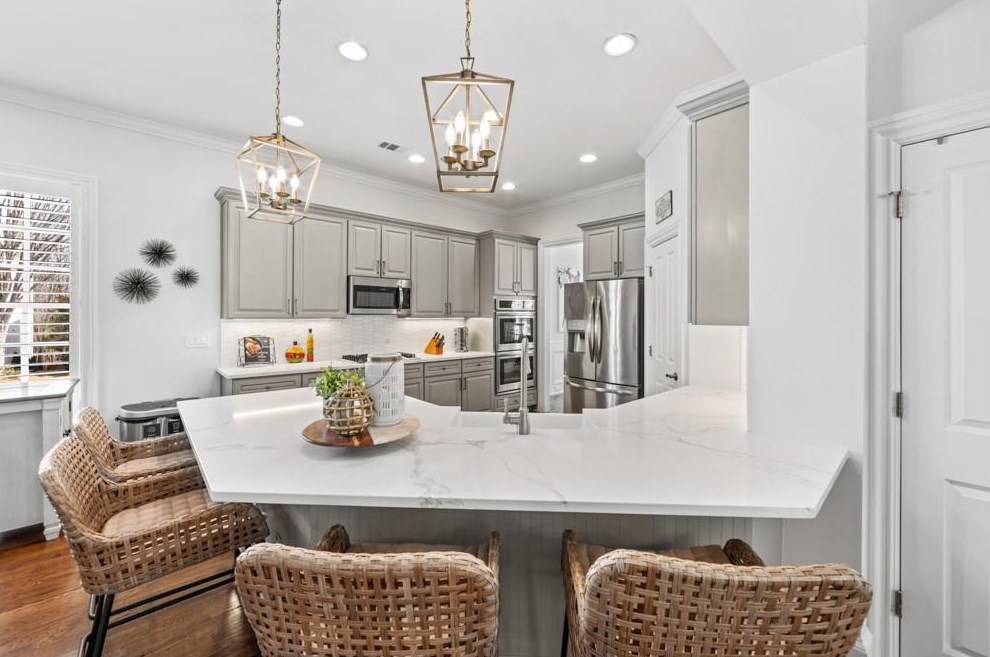 2080 Arminda Ct, Alpharetta GA  30022-1591 exterior