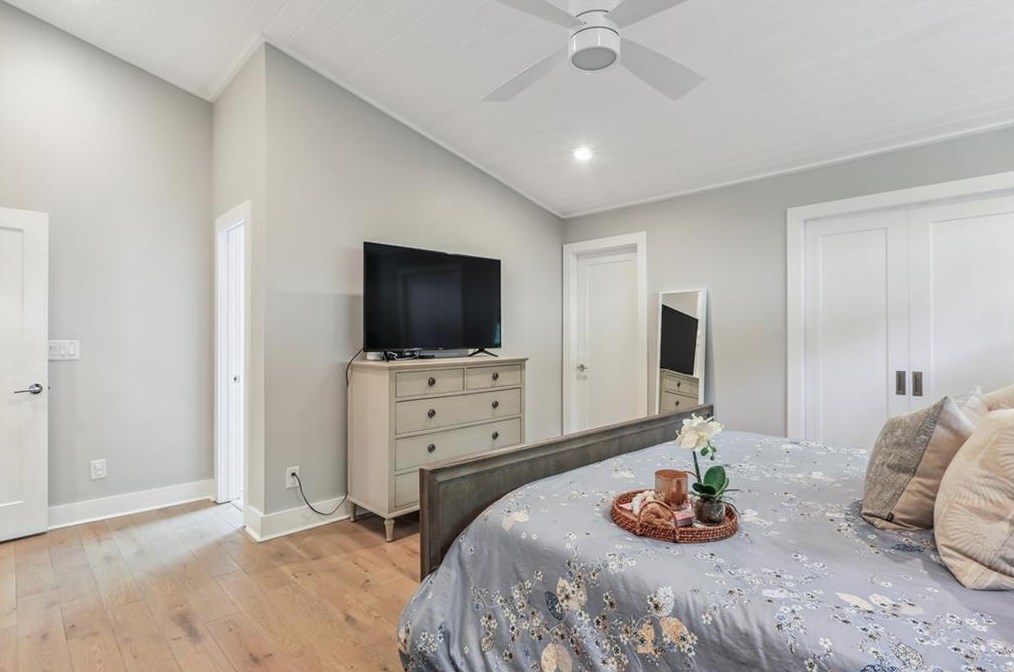 1798 Holly Ln, Atlanta GA  30329-3524 exterior