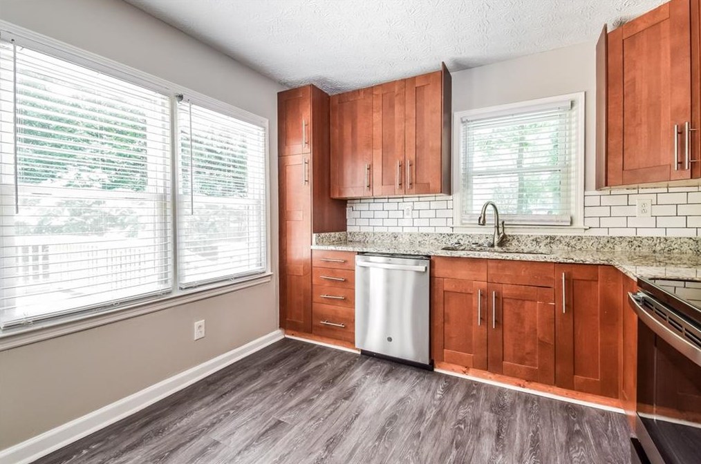 444 Azalea Dr, Stockbridge GA  30281-1627 exterior