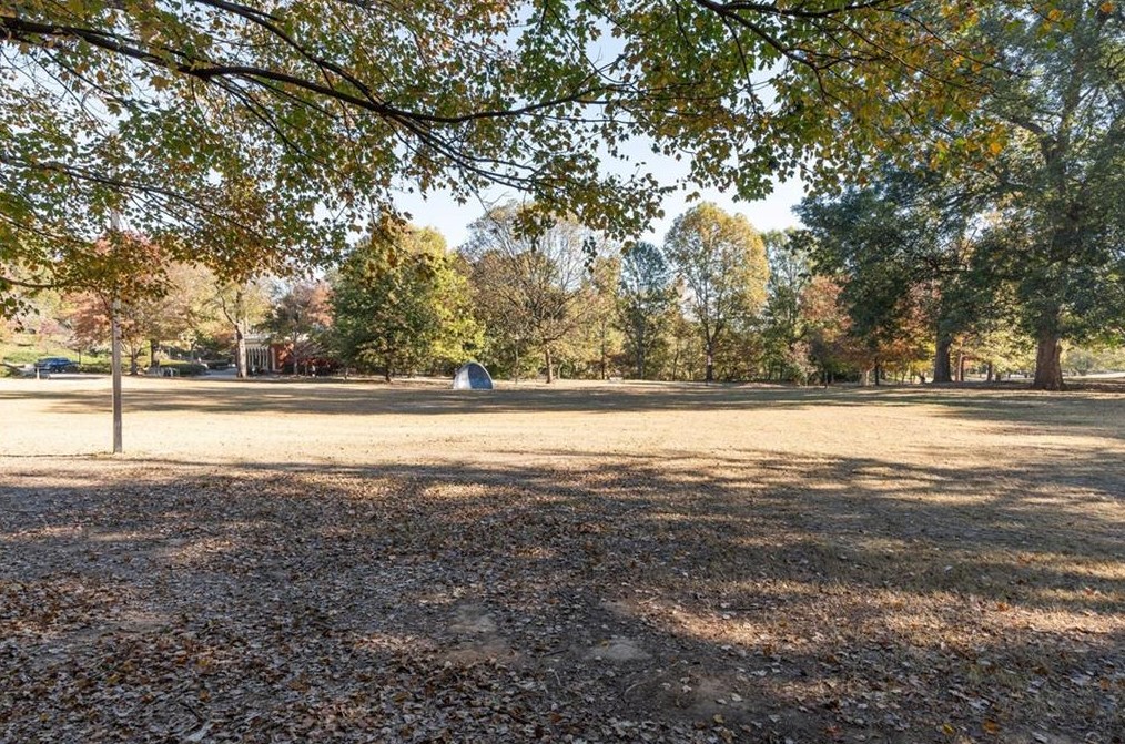 1055 Piedmont Ave, Atlanta GA  30309-3788 exterior