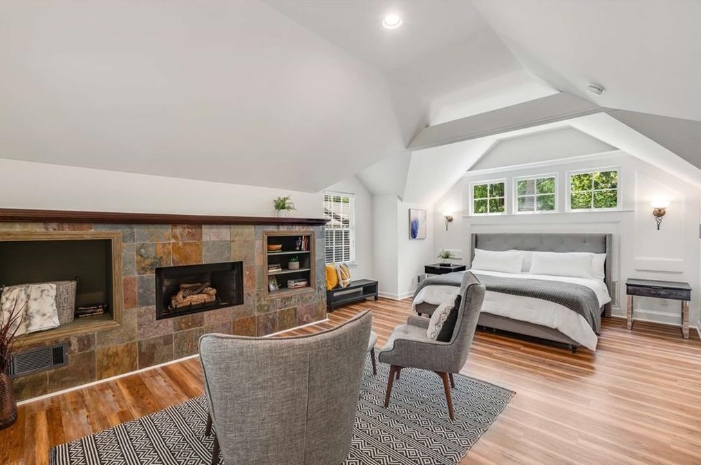 1943 Kilburn Dr, Atlanta GA  30324-4852 exterior
