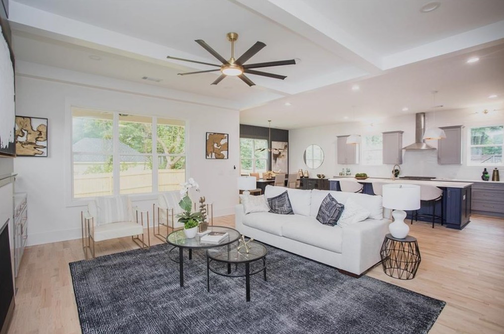208 Sisson Ave, Atlanta GA  30317-1422 exterior