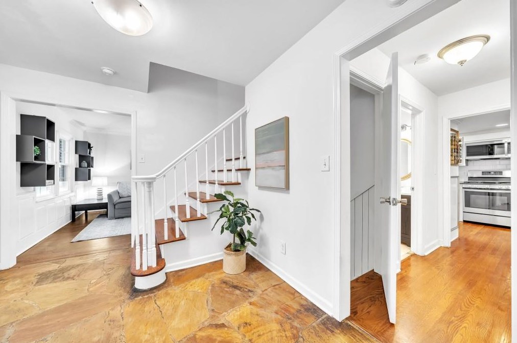 2296 Sherbrooke Dr, Atlanta GA  30345-1933 exterior