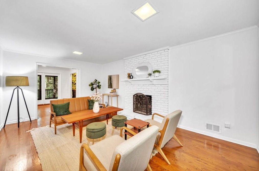 2296 Sherbrooke Dr, Atlanta GA  30345-1933 exterior