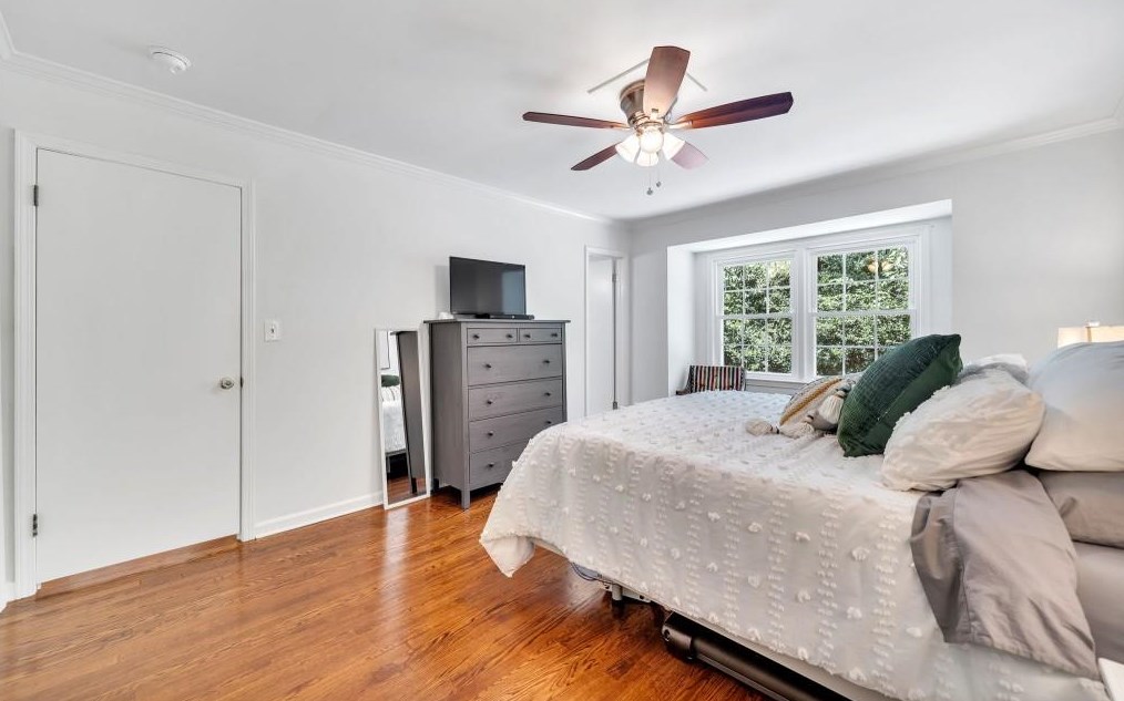 2296 Sherbrooke Dr, Atlanta GA  30345-1933 exterior